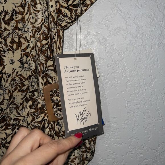 NWT Liz Claiborne Tan Tribal 100% Silk Wrap Dress Size 16 - Picture 4 of 9